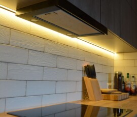 led nad blatem w meblach kuchennych